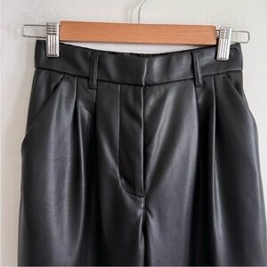 Abercrombie and Fitch Curve Love Vegan Leather Straight Pants XS Black